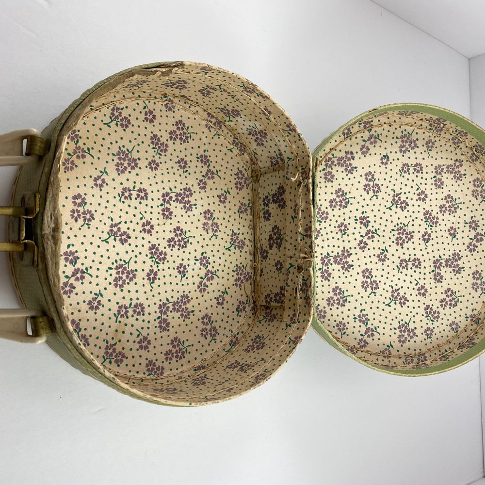 Romper Room Child's Suitcase Green and white - Picture 7 of 15